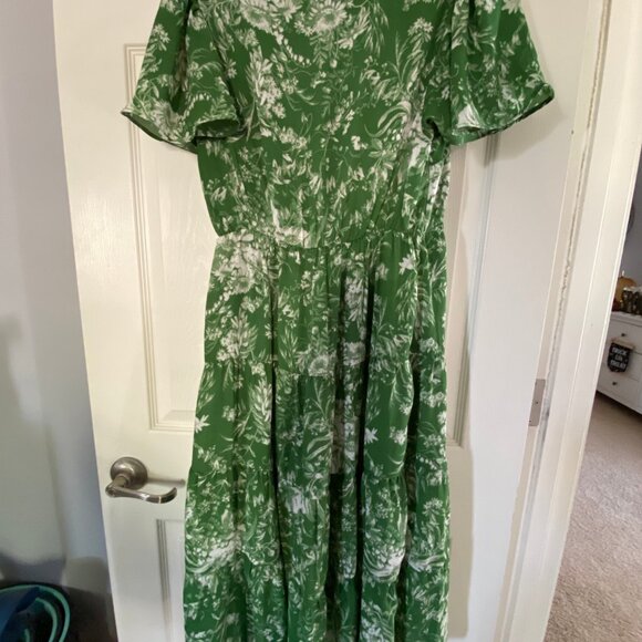 Abercrombie short Ruffle Sleeve Midi Dress Size Small - Picture 3 of 5